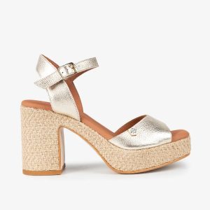 las sandalias para mujer de tacón Popa cod 8130 dorada