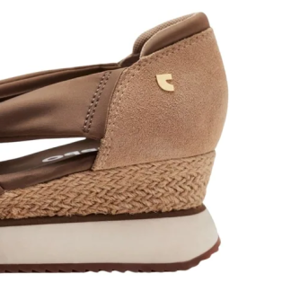 sandalias deportivas para mujer de la marca Gioseppo cod 8125